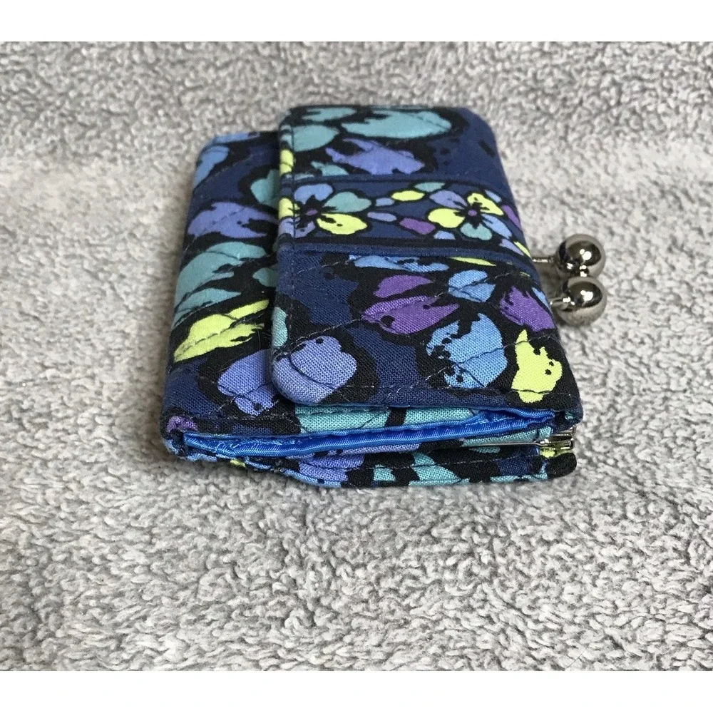 Vera Bradley‎ Indigo Pop Trifold Kisslock Quilted Wallet Coin Purse - Picture 3 of 7